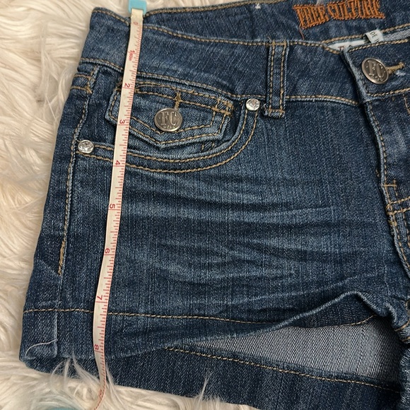 Free Culture jean shorts - Picture 13 of 15